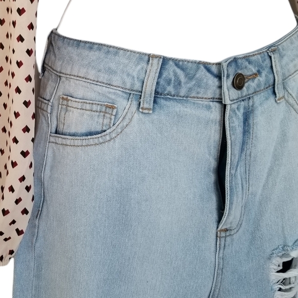 Forever 21 Destroyed Distressed High Rise Boyfriend Jeans Light Wash Size Small. - Picture 4 of 8